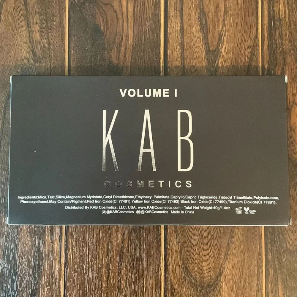 KAB Cosmetics - Contour Palette - Volume 1 - Large Size - Brand New!